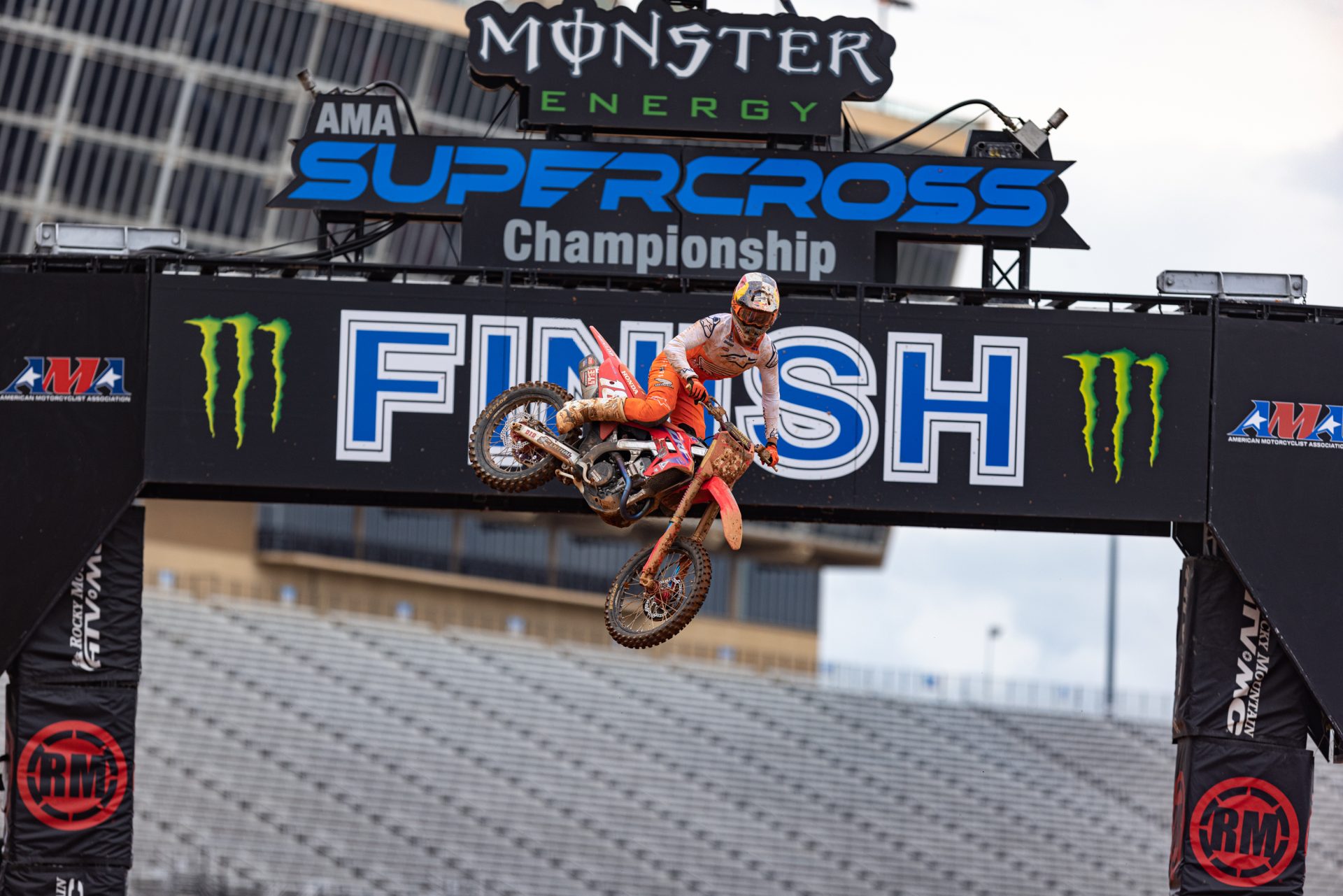 J Lawrence 22 Atl SX