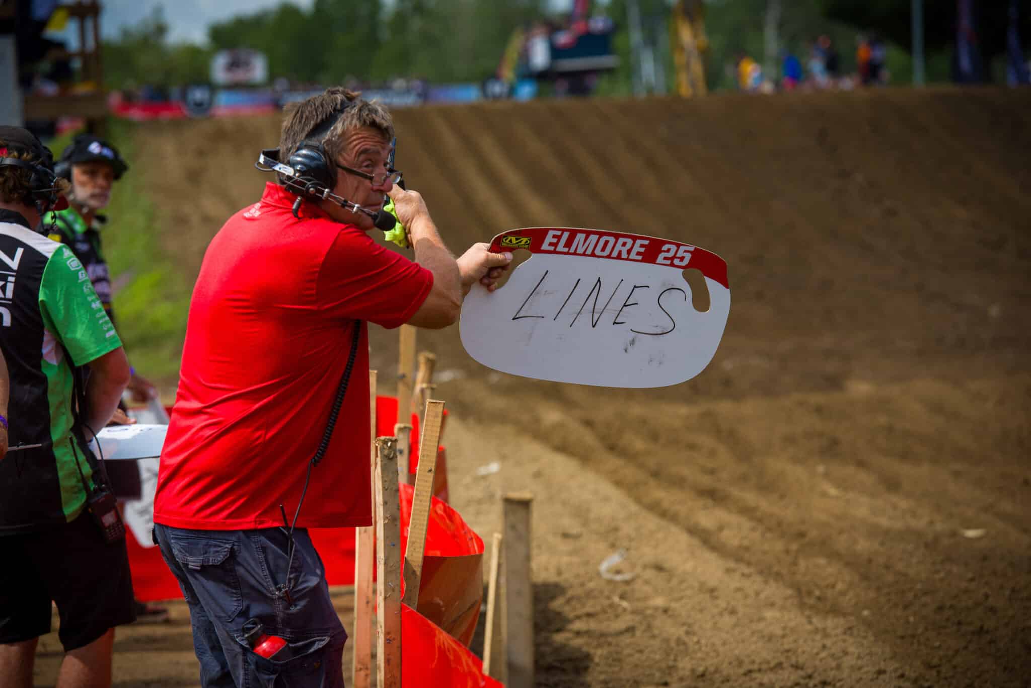 Fox Racing Canada Presents Behind The Lens: Pit Boards And Pit Signs ...
