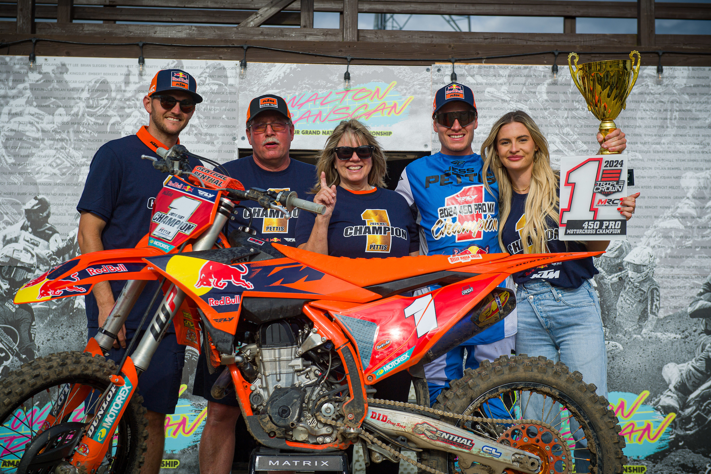 pettis-family.jpg